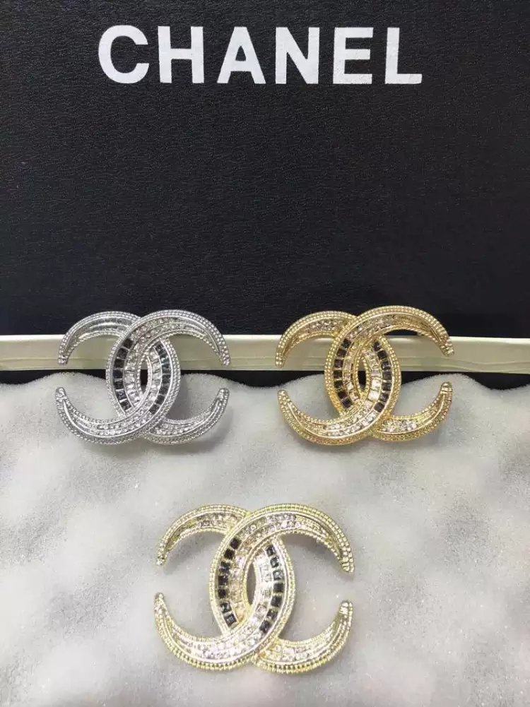 Spilla Chanel Modello 230